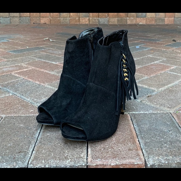 Guess Open Toe Booties - Picture 8 of 9